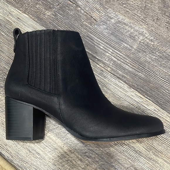 INC International Concepts Womens FAINN Closed Toe Ankle Chelsea Boots - Picture 10 of 15